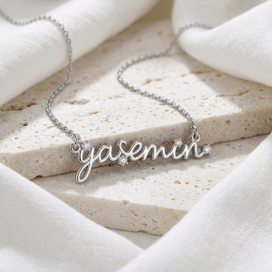 Laboratuvar Pırlantalı İsimli Kolye - 7 Harf